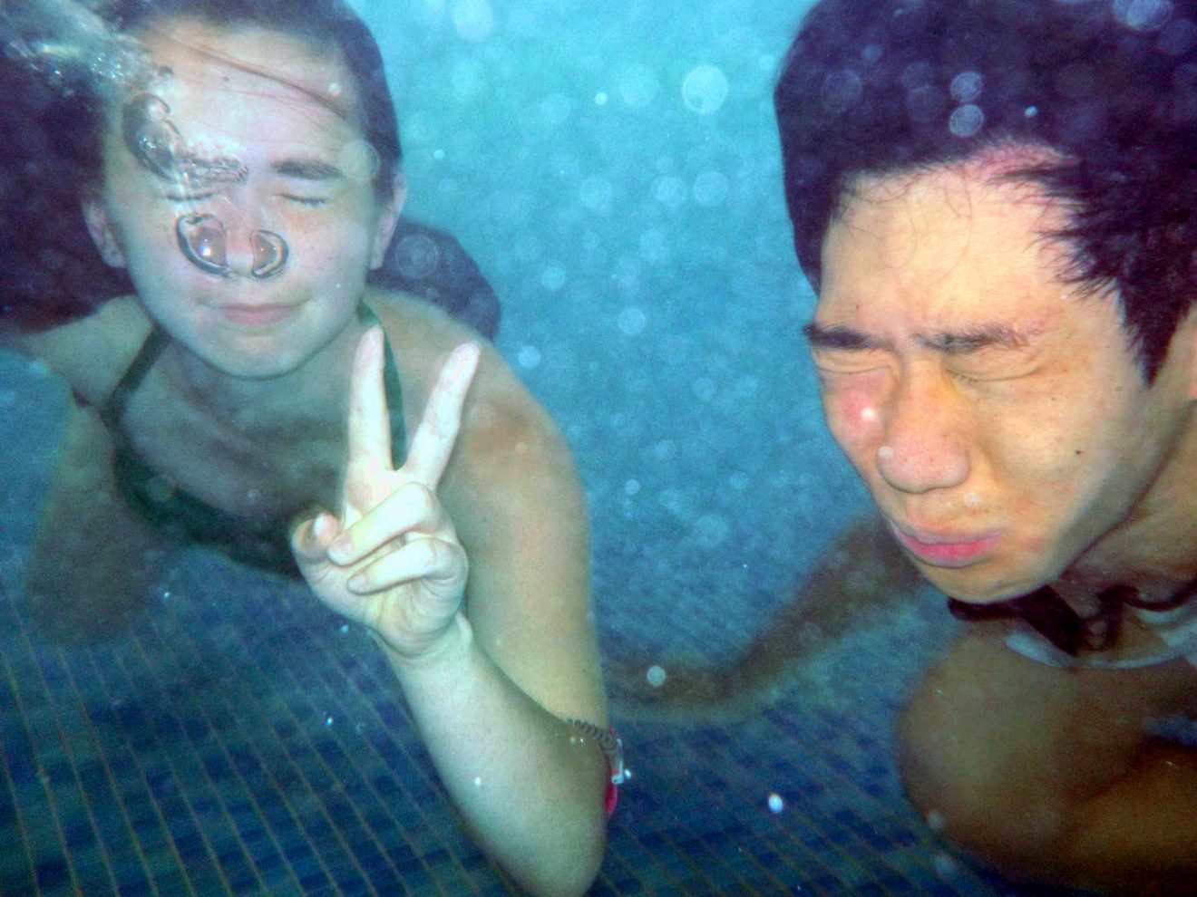 Pool at Yunessun | Footsteps of a Dreamer