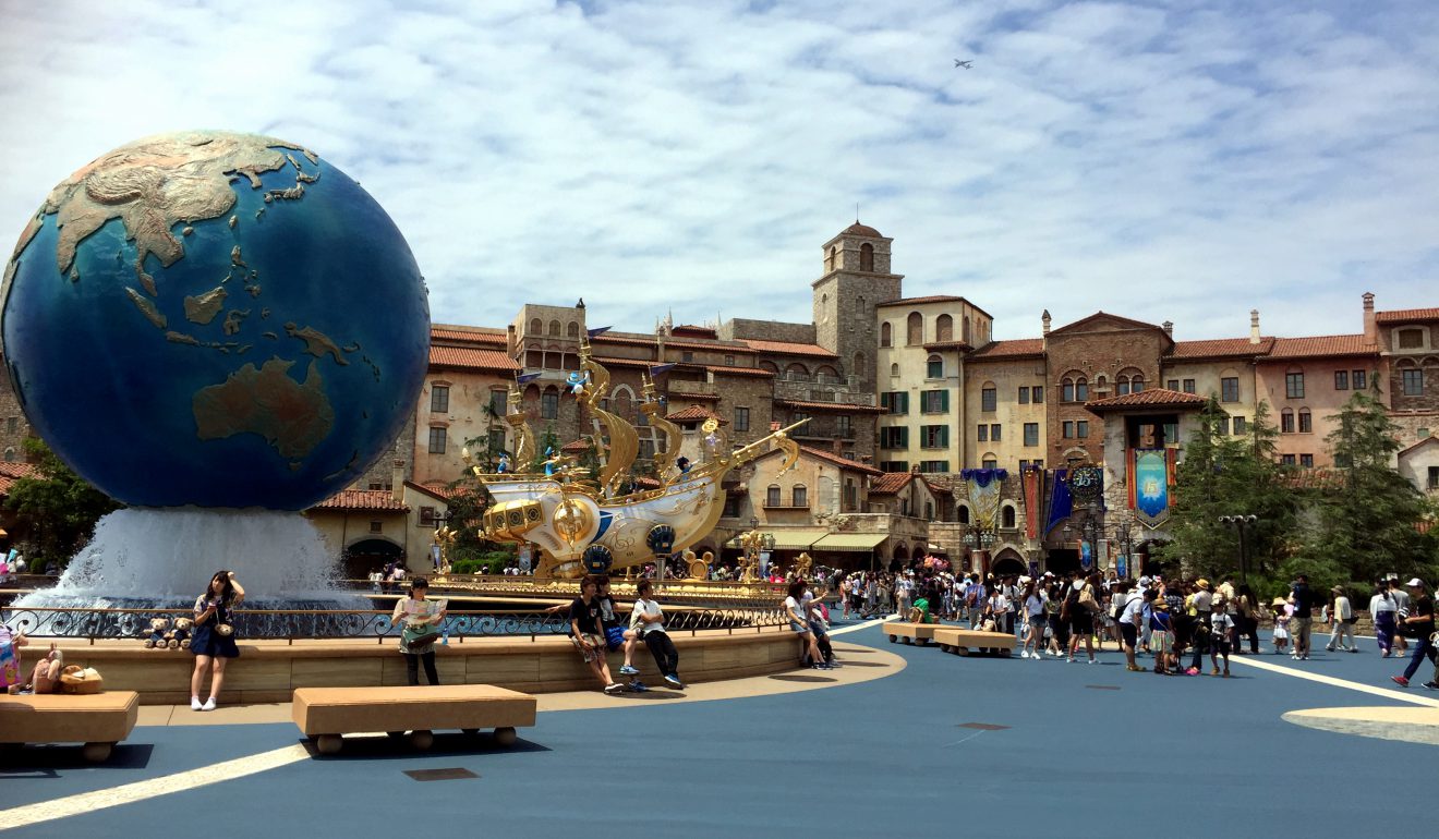 experience-the-magic-of-tokyo-disneysea-in-japan-footsteps-of-a-dreamer