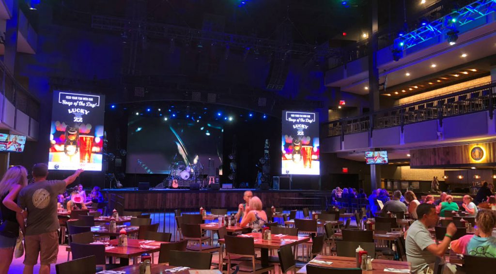 Wildhorse Saloon | Footsteps of a Dreamer