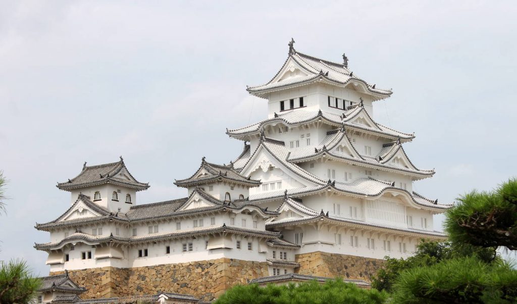 Himeji Castle Exterior | Footsteps of a Dreamer