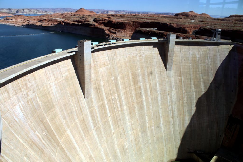 Glen Canyon Dam | Footsteps of a Dreamer
